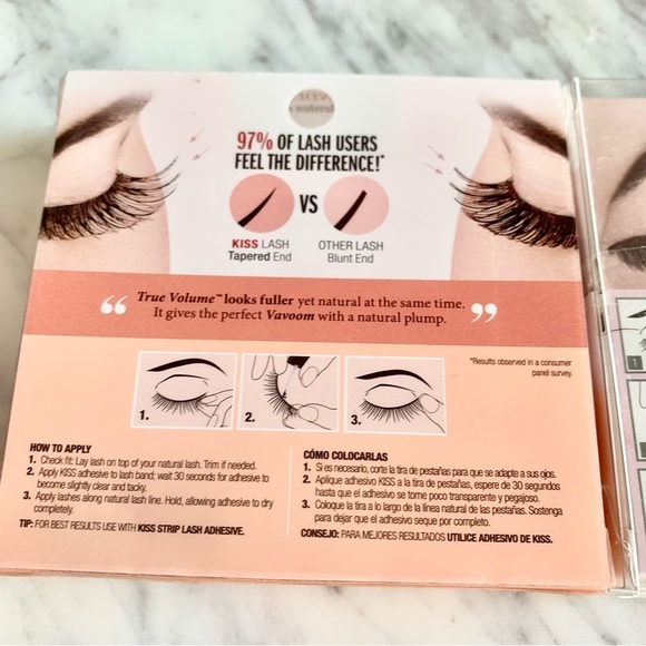 2 Sets of Faux Lashes Looks So Natural True Volume Falsies - Picture 4 of 5